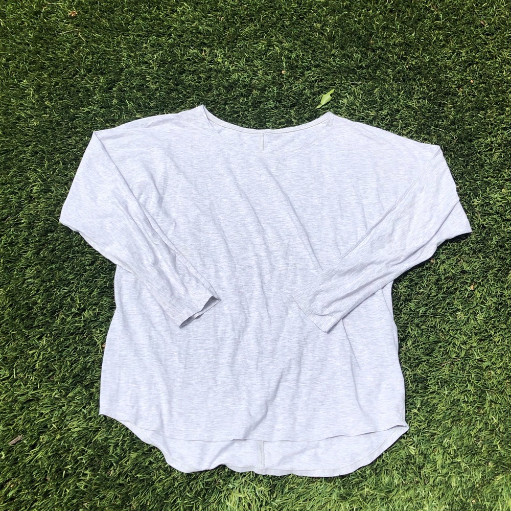 NOT FOR SALE Lululemon Seymour Long Sleeve in Heathered Vapor - Picture 5 of 7